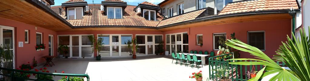 Terasa Novi Sad Exterior foto